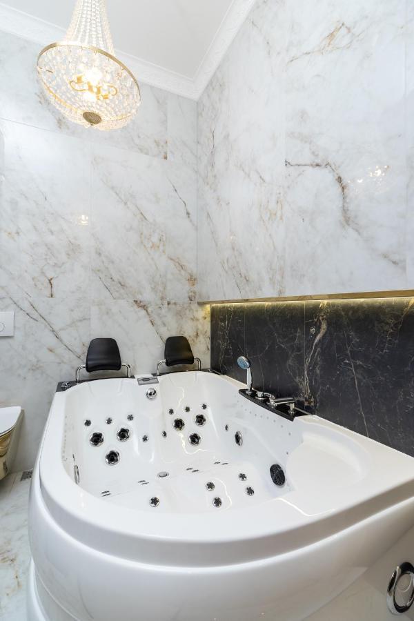 Kazimierz Studio With Jacuzzi By Renters Prestige Krakov Exteriér fotografie
